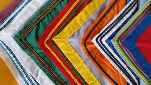 Foulards bordès par 12 Coloris sur demande